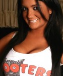 Brooke proves why she is the perfect hooters girl