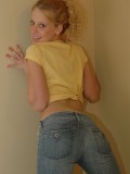 Gotta Love Lucky - Lucky in tight jeans
